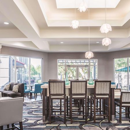 La Quinta By Wyndham Orlando Lake Mary Exterior photo